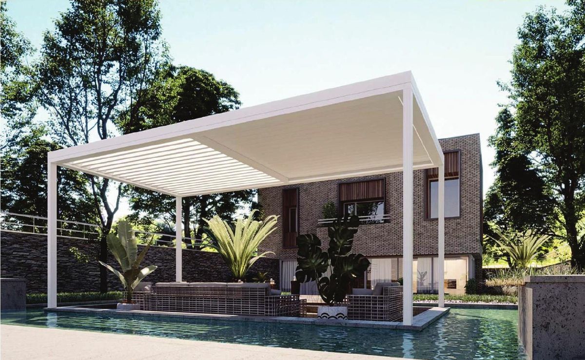 Pergola aluminium blanche adossée au-dessus d'une piscine